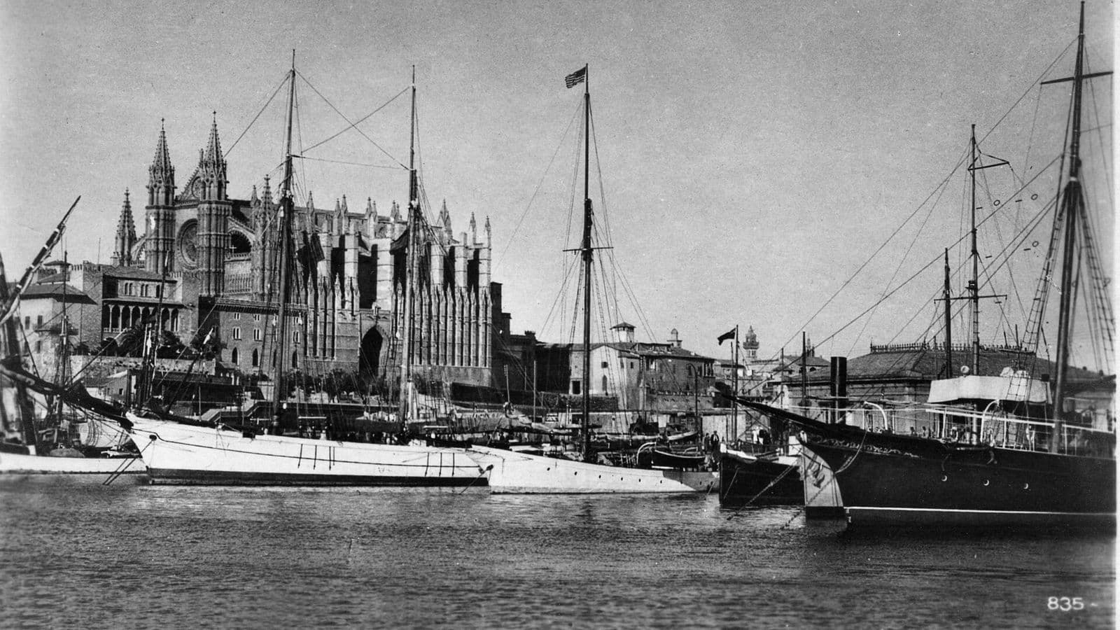 Palma de Mallorca harbour. Fotografia de archivo.